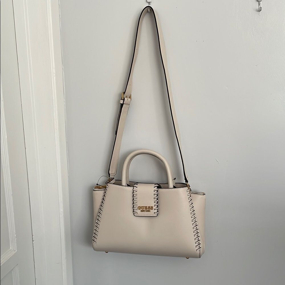 Guess white /Beige Leather Handbag